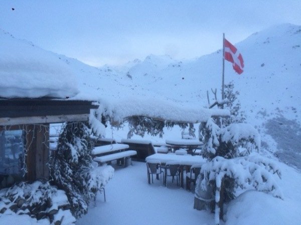 Alpen: Kou wint terrein terug. Af en toe nieuwe porties sneeuw. Flinke sneeuwdump komend weekend Zuid-Alpen?
