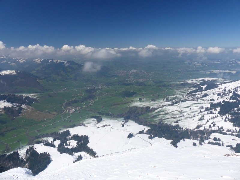 Alpen-Europa weer - Onder invloed van hogedruk veel zon en warmer
