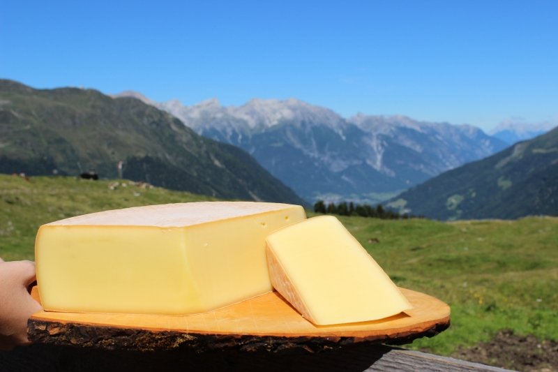 “Gamperdun Alpe” in de zomer leven op 2070 meter hoogte en 8000 kg kaas.