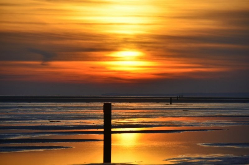 de zonsondergang was erg kleurig. Deze foto werd gemaakt door Sytse Schoustra.