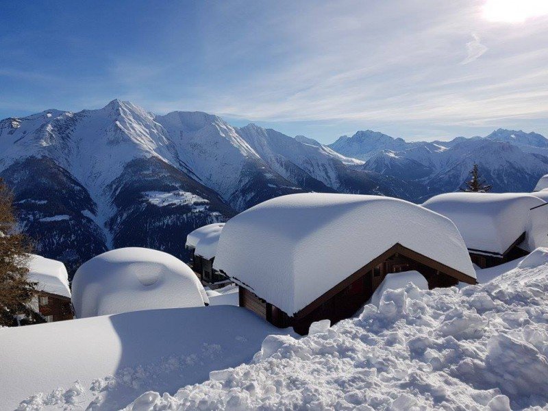 Alpen - Onder toenemende hogedruk rustig winterweer