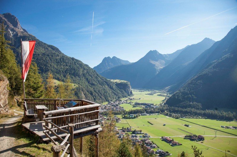 Alpen - Zomers, kans op lokale bui door dagelijkse gang