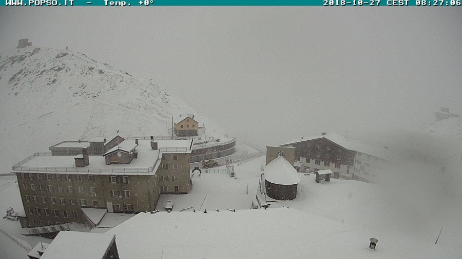 Alpen: Veel regen en sneeuw. Weeralarm Zwitserland.
