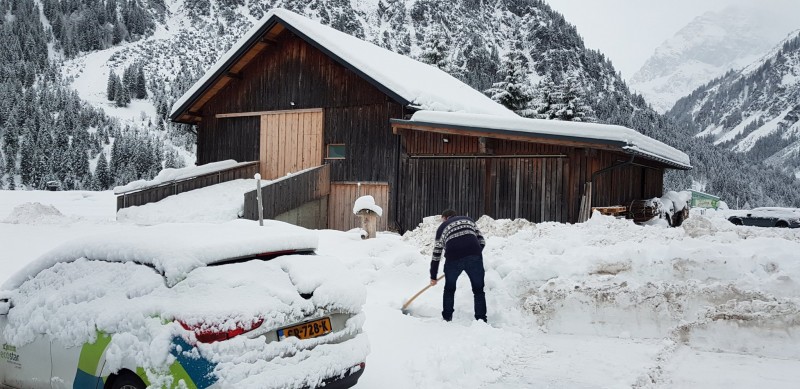 Alpen  - Koufront met sneeuw en wind gevolgd door nieuwe hogedruk