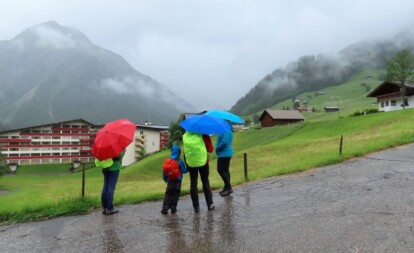 Alpen - Broeierig warm, dagelijks kans regen -onweersbuien