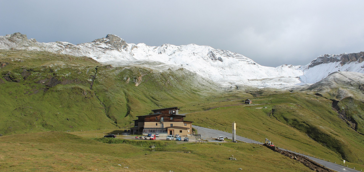 Alpen |  Vroege sneeuw op de toppen in het noorden