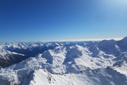 Alpen: Afnemende Südföhn, verder zacht en vaak zonnig