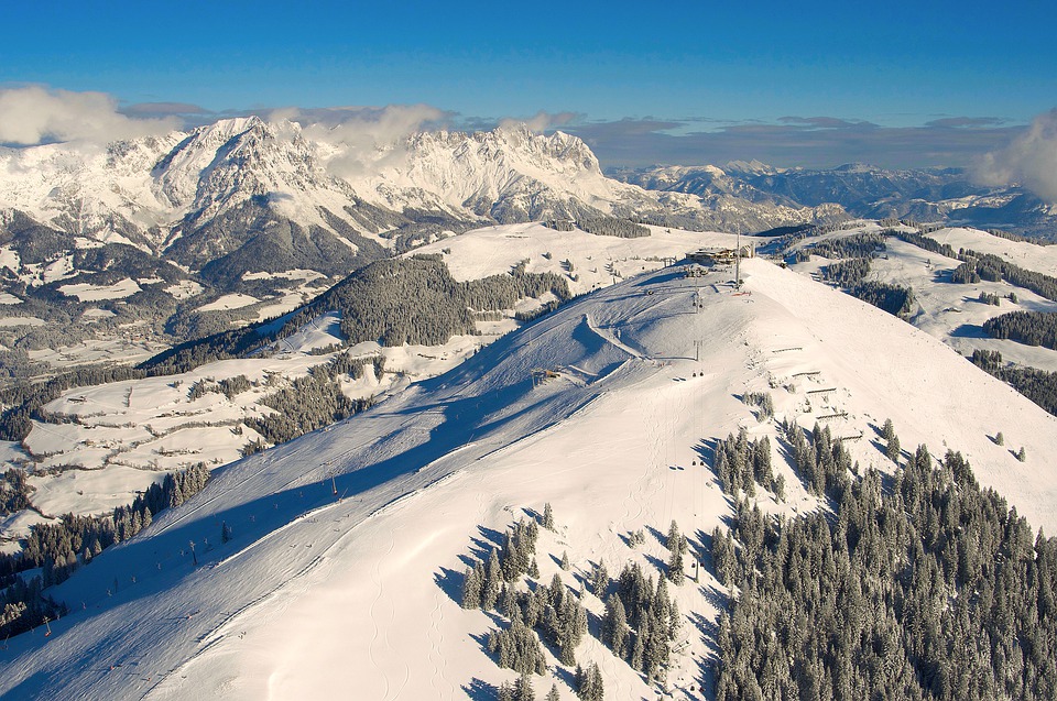 Alpen: Vannacht wat sneeuw in wederom het noorden, prachtig ski weer lonkt.