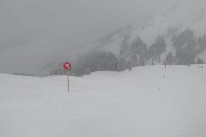 Alpen | Sneeuwchaos in Oostenrijk. Zonnig en koud winterweer volgt snel