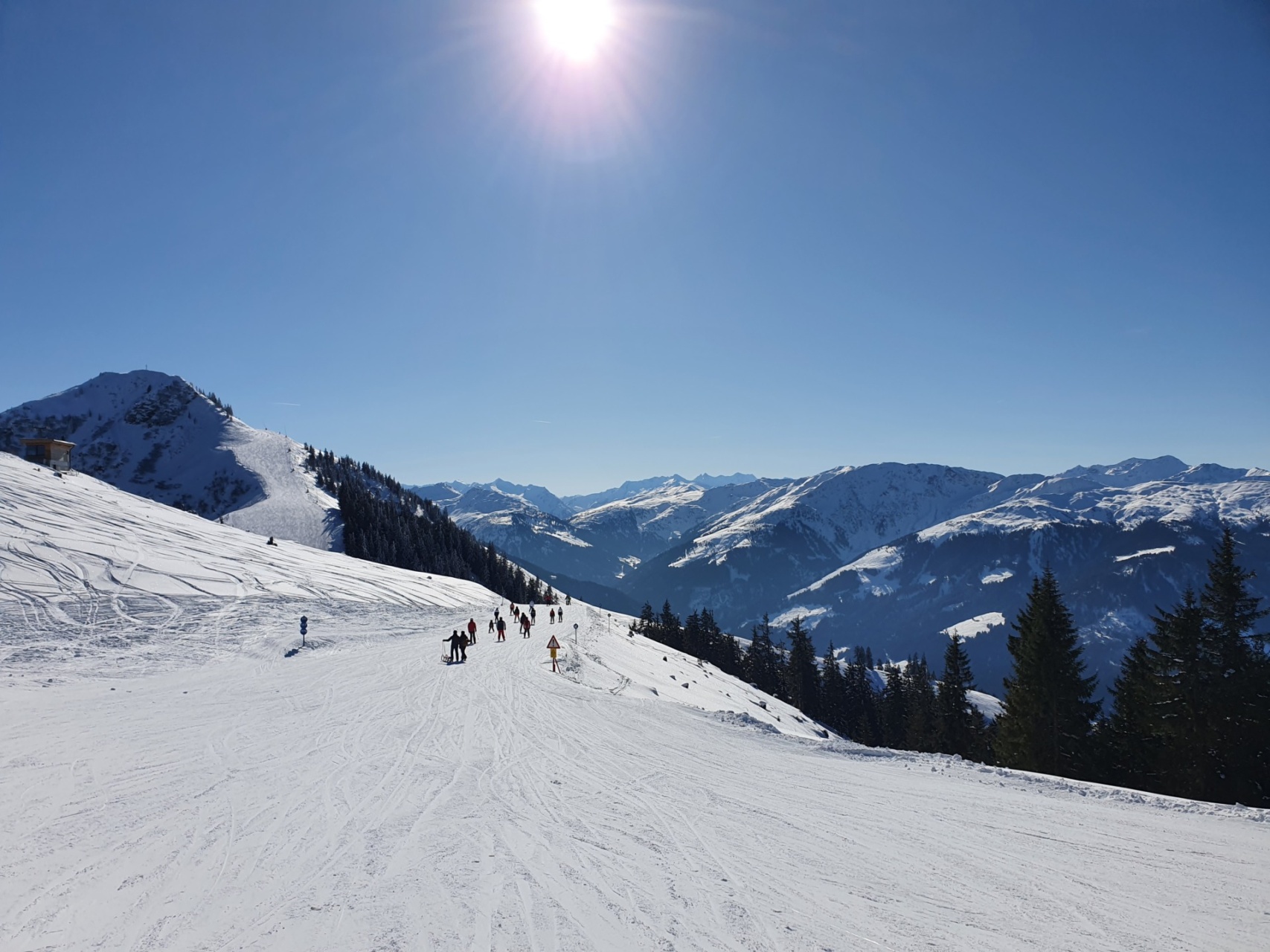 Alpen | Zacht, zon en wat sneeuw, later mogelijk meer sneeuwval