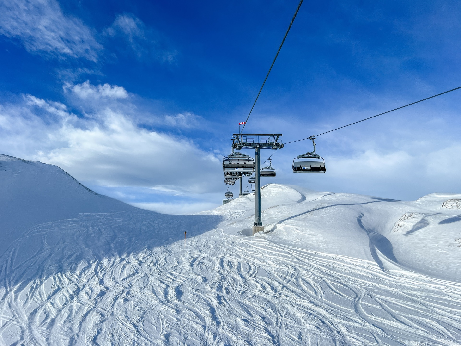 Alpen: even adempauze, dinsdag een prachtige wintersportdag